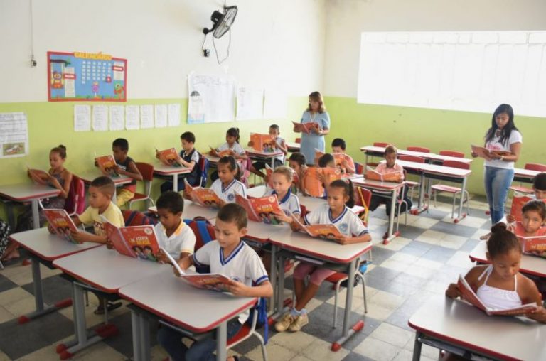 Município Renova Pacto do Programa Escola 10 e Garante Investimentos