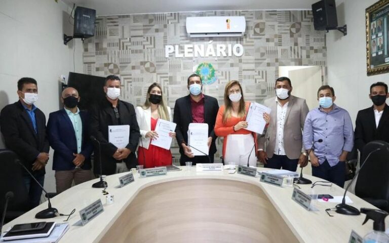 Por unanimidade, Câmara de Santana do Mundaú aprova Lei Orçamentária e Plano Plurinaual do município