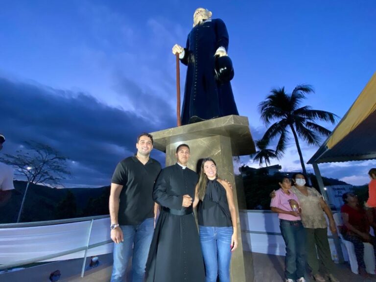 Prefeito Arthur Freitas entrega Mirante Padre Cícero II à população de Santana do Mundaú
