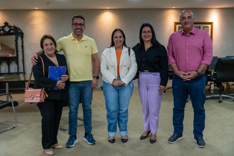 Christiane Bulhões se reúne com Paulo Dantas e trata de investimentos em diversas áreas
