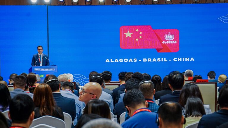 Paulo Dantas discursa para investidores e afirma que Alagoas e o Brasil estão abertos para o mundo