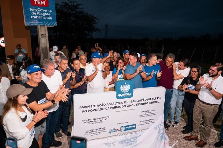 Renan Filho destaca programa que levou desenvolvimento e asfalto a mais de 85 povoados de AL