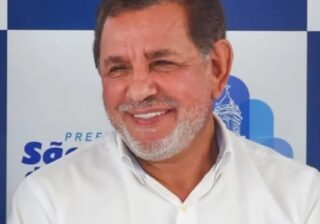 Neno da Laje celebra licitação para asfaltar estrada entre São José da Laje e Usina Serra Grande